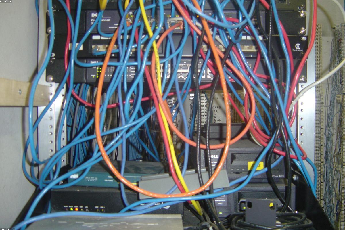 Datenfels Netzwerkspeicher N2 mit zwei Einschüben